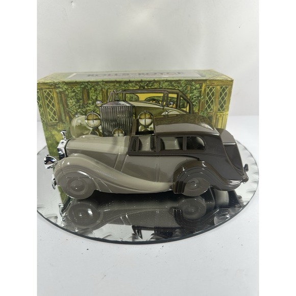 Vintage AVON Rolls - Royce Car decanter Deep Woods After Shave FULL w/ Box Retro - Picture 4 of 11